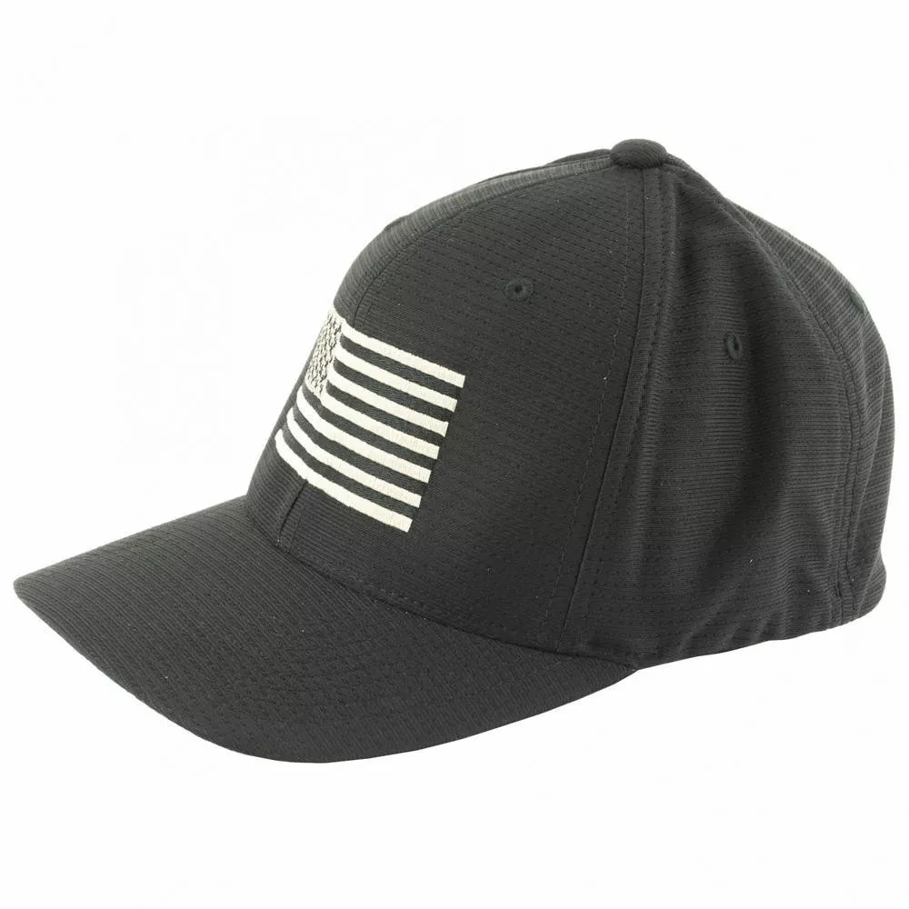 PHU WMD PERF FLAG FLEX HAT BLK/WHI